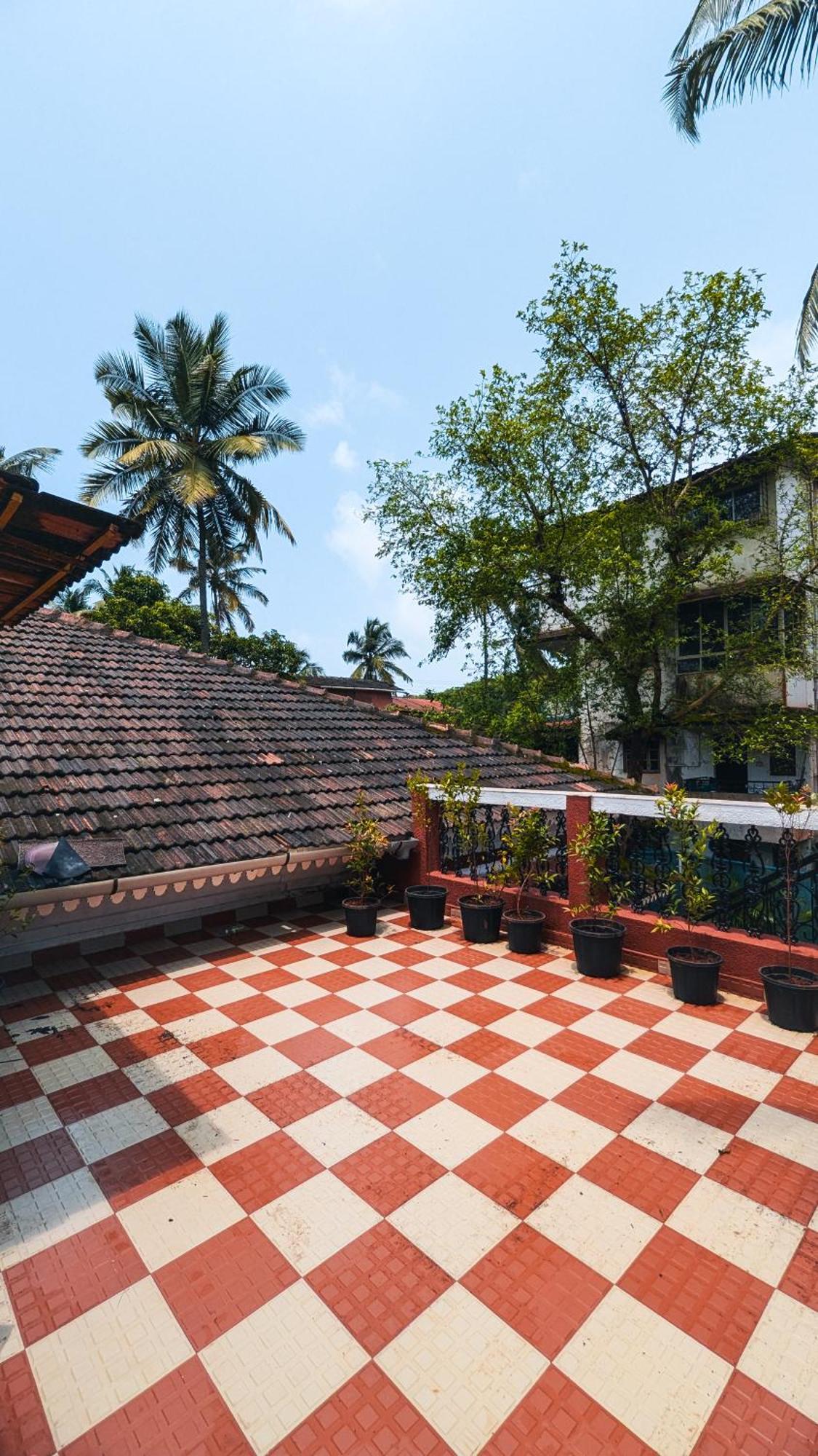 The First House By V3Homestay 4Bhk Private Pool Calangute Luaran gambar