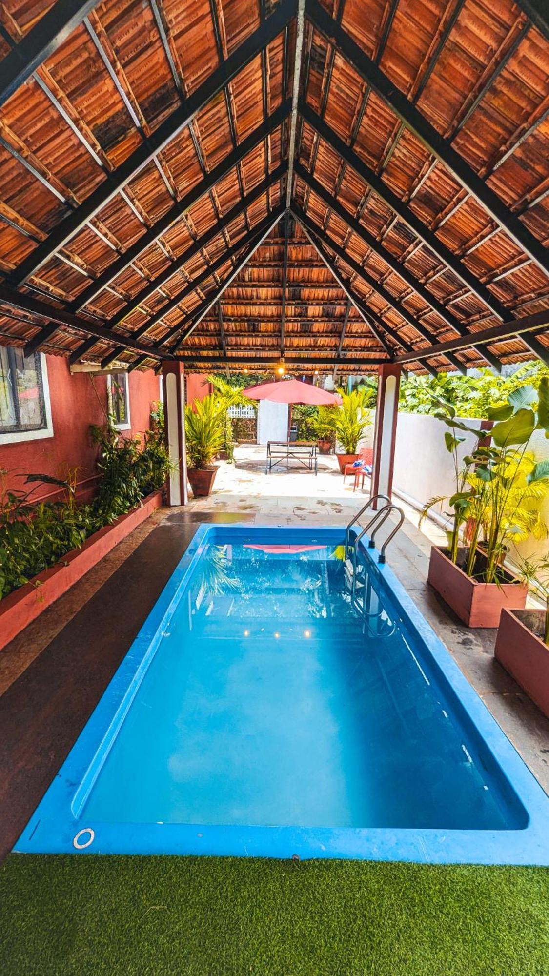 The First House By V3Homestay 4Bhk Private Pool Calangute Luaran gambar