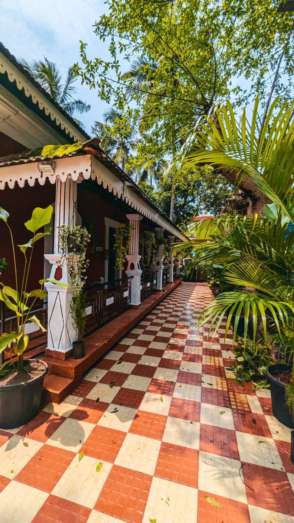 The First House By V3Homestay 4Bhk Private Pool Calangute Luaran gambar