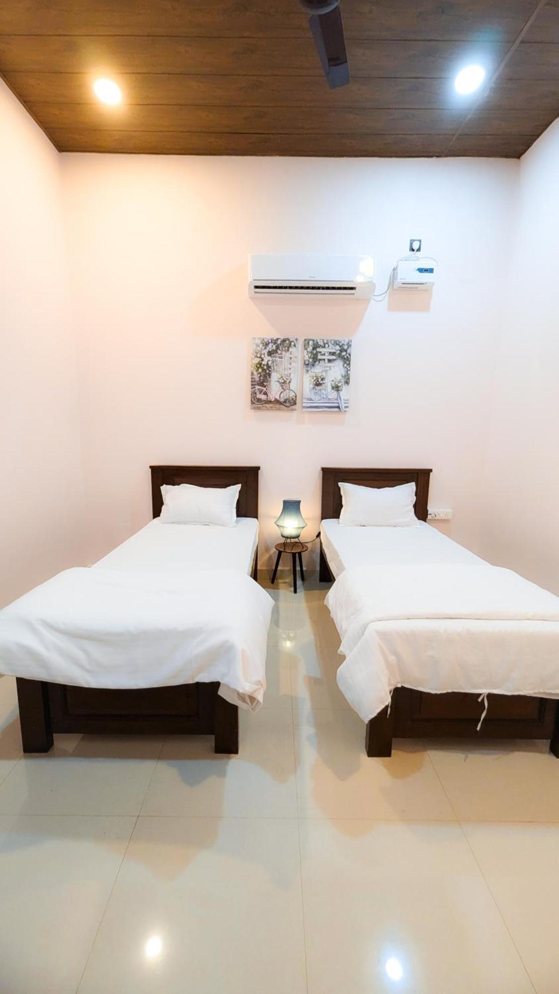 The First House By V3Homestay 4Bhk Private Pool Calangute Luaran gambar