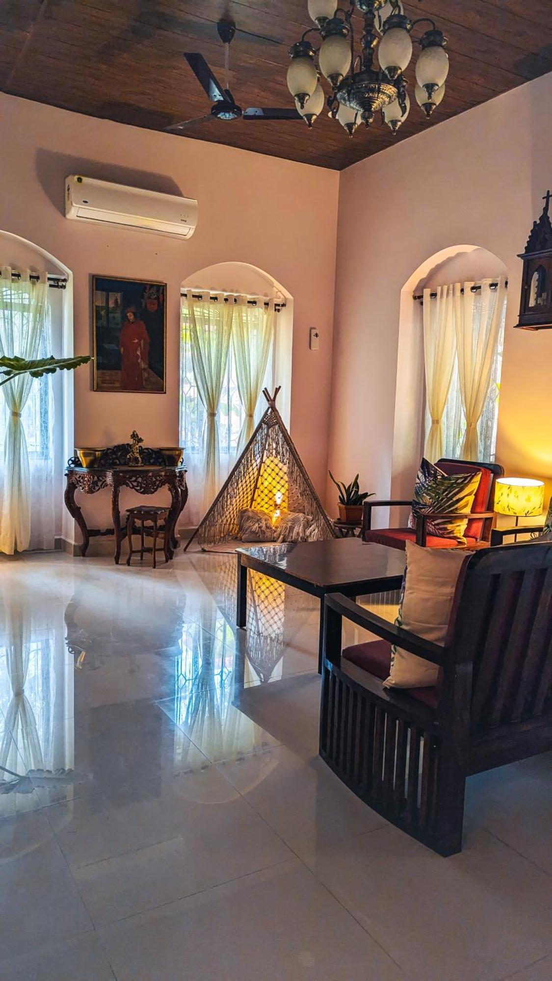 The First House By V3Homestay 4Bhk Private Pool Calangute Luaran gambar