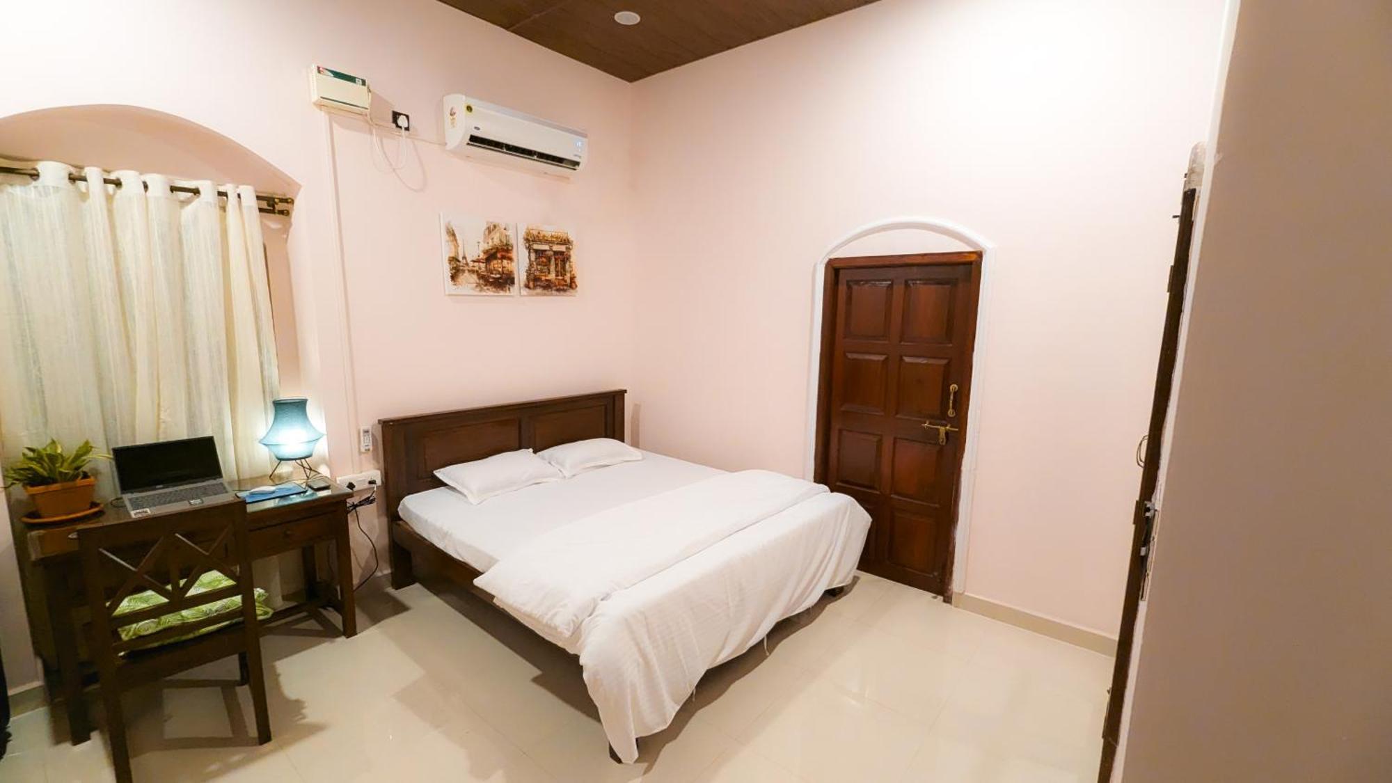 The First House By V3Homestay 4Bhk Private Pool Calangute Luaran gambar